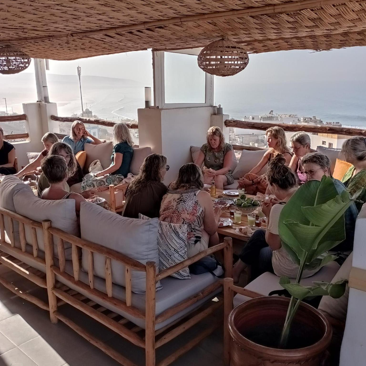Bigblue Surf Hostel & Coworking Space - Taghazout (Adults Only) Azazoul エクステリア 写真