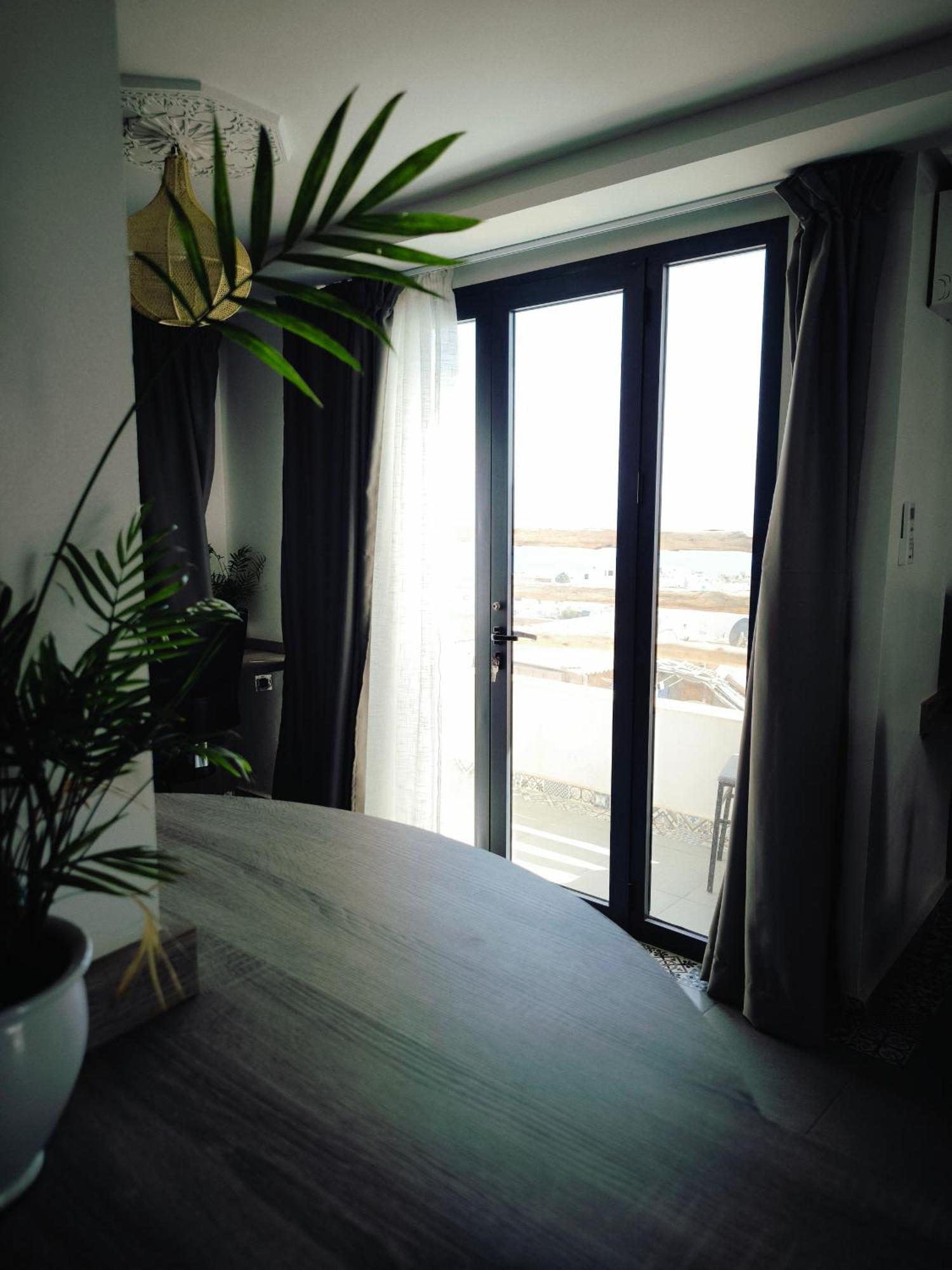 Bigblue Surf Hostel & Coworking Space - Taghazout (Adults Only) Azazoul エクステリア 写真